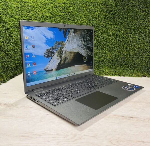 DELL LATITUDE 3520 15.6″ i5 16GB 500GB SSD - Imagen 7