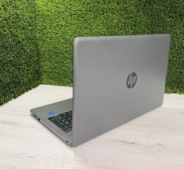 HP 250 G7 15.6″ Celeron N4000 8GB 128GB SSD - Imagen 6