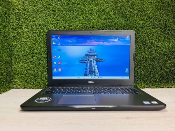 DELL INSPIRON 5567 15.6″ i5 16GB 250GB SSD