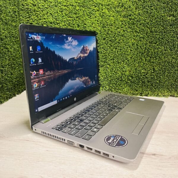 HP 250 G6 SILVER 15.6″ i5 8GB 250GB SSD - Imagen 5