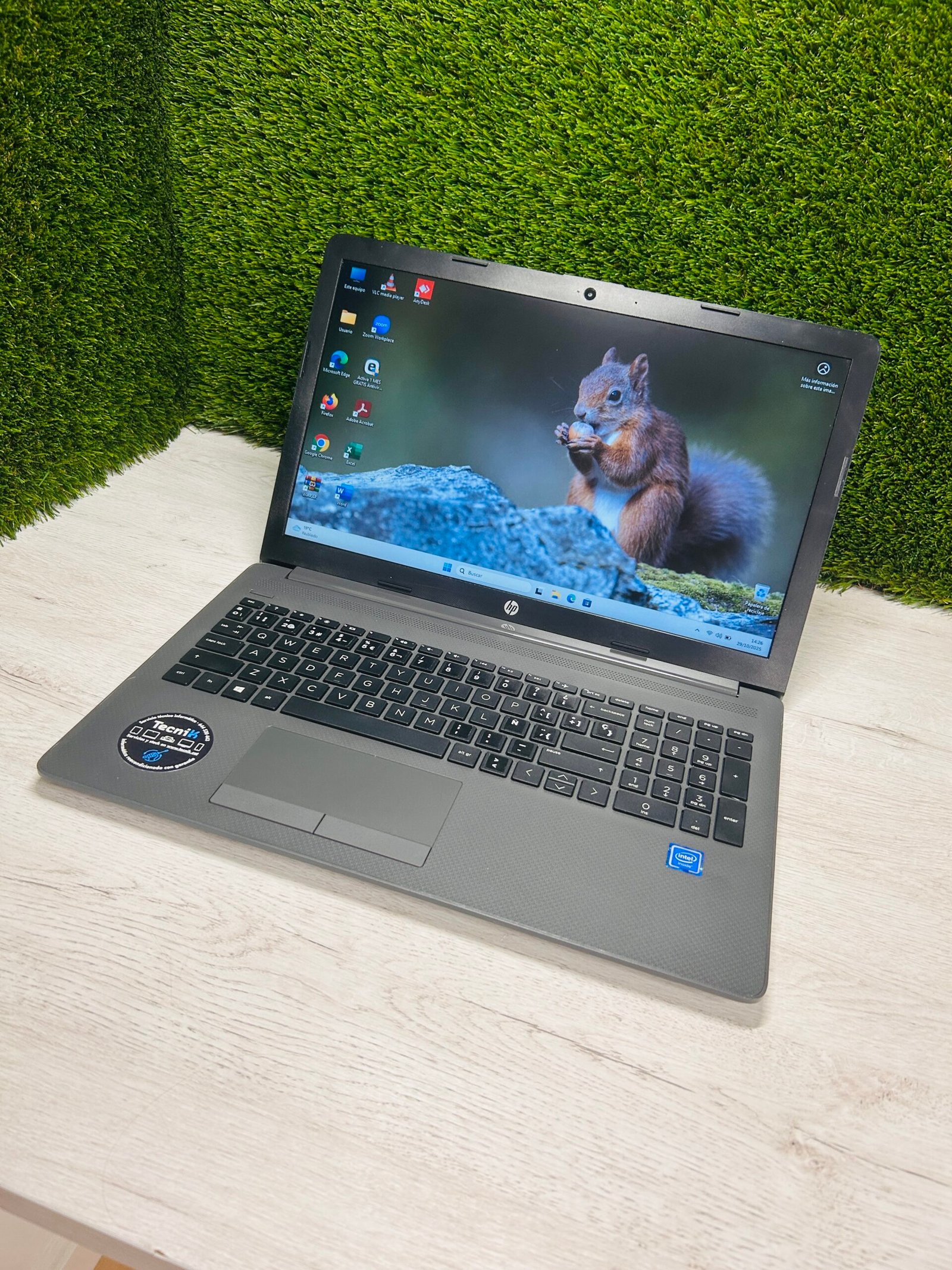 HP 250 G7 15.6″ Celeron N4000 8GB 128GB SSD - Imagen 3