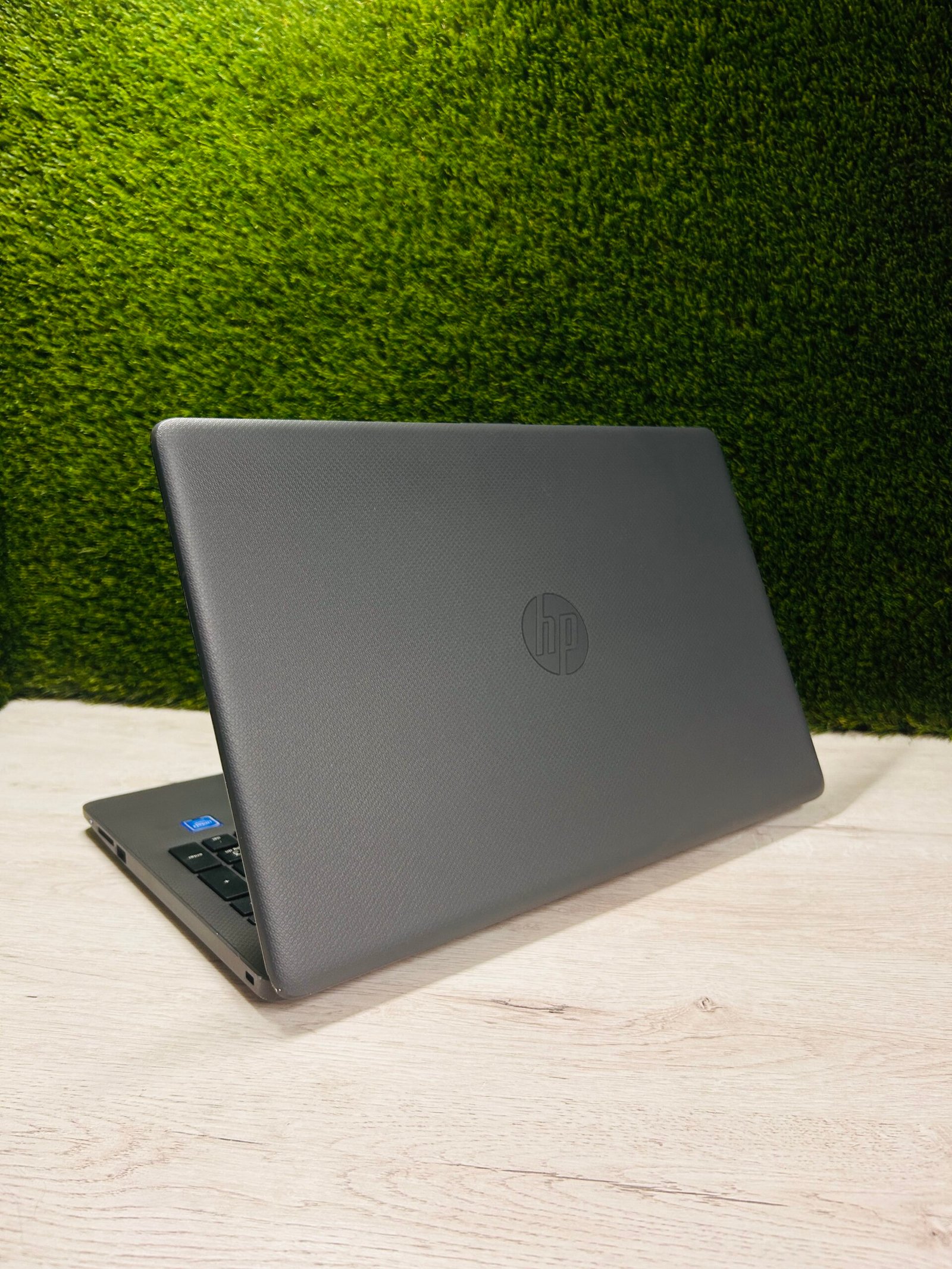 HP 250 G7 15.6″ Celeron N4000 8GB 128GB SSD - Imagen 6