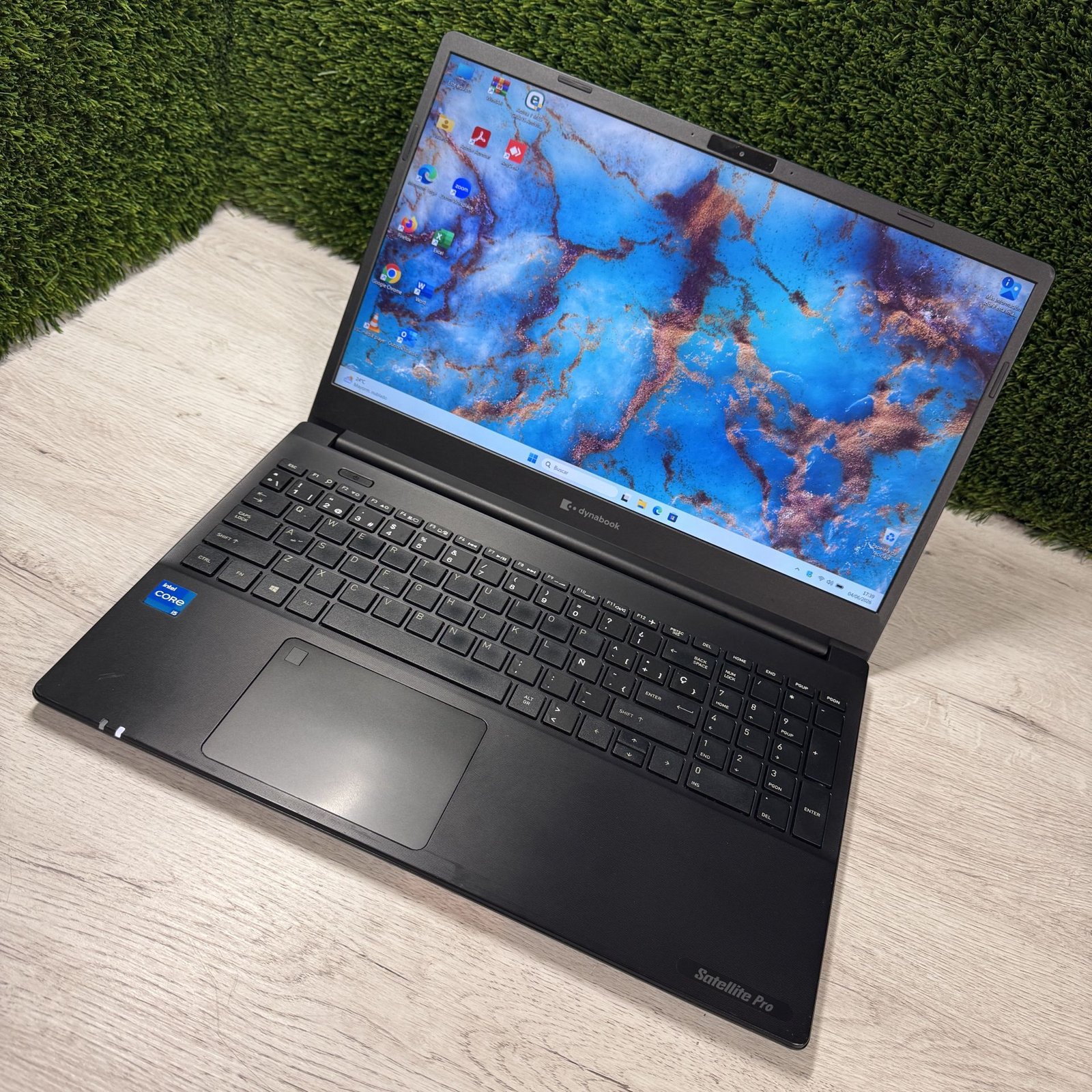 TOSHIBA SATELLITE PRO L50-J 15.6″ i5-1135G7 16GB 256GB SSD - Imagen 2