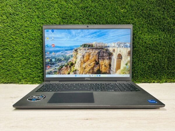 DELL LATITUDE 3520 15.6″ i5 16GB 512GB SSD