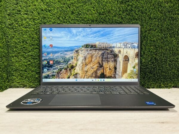 DELL VOSTRO 15 3510 15.6″ i5 16GB 500GB SSD