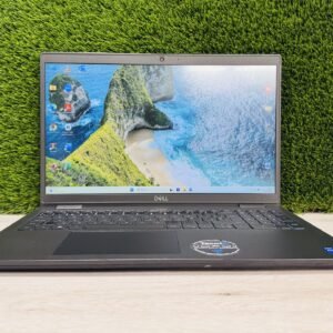 DELL LATITUDE 3520 15.6″ i5 16GB 256GB SSD
