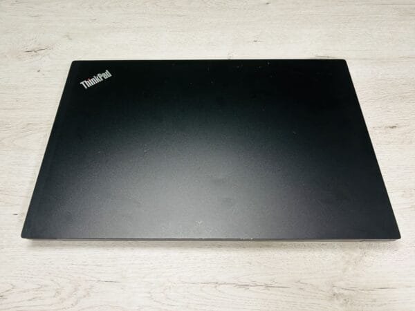 LENOVO THINKPAD E15 15.6″ i5 16GB 500GB SSD - Imagen 6