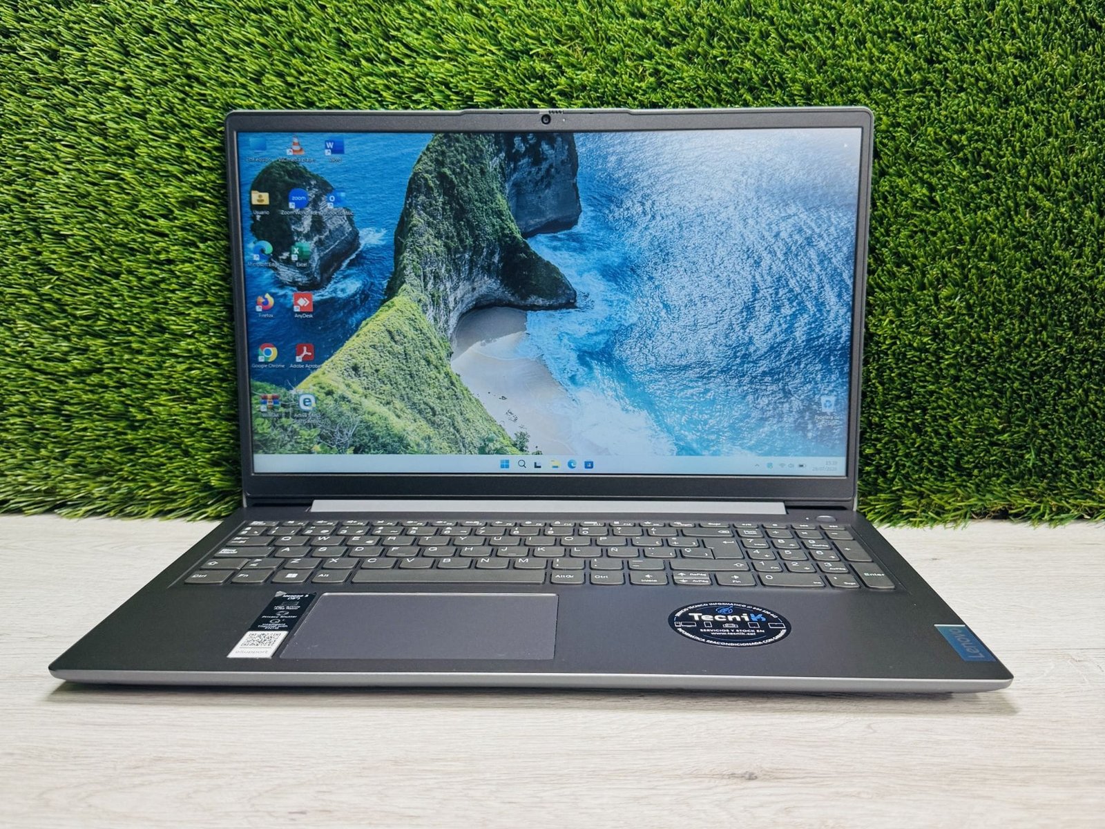LENOVO IDEAPAD 3 15ALC6 15.6″ Ryzen 5 5500U 12GB 256GB SSD