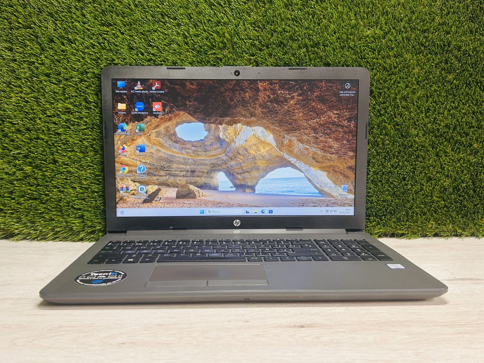 HP 250 G7 15.6″ i5 12GB 256GB SSD