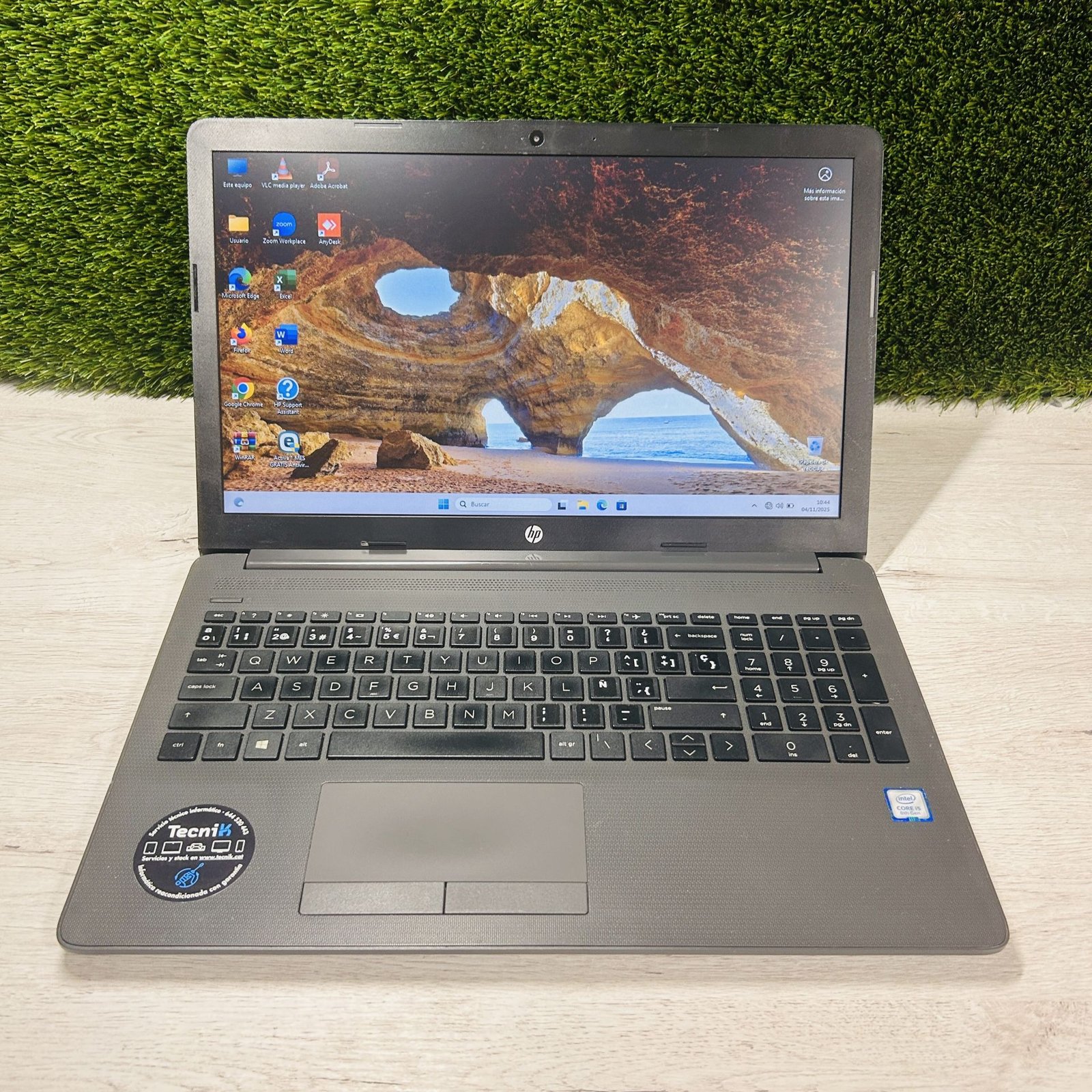 HP 250 G7 15.6″ i5 12GB 256GB SSD - Imagen 4