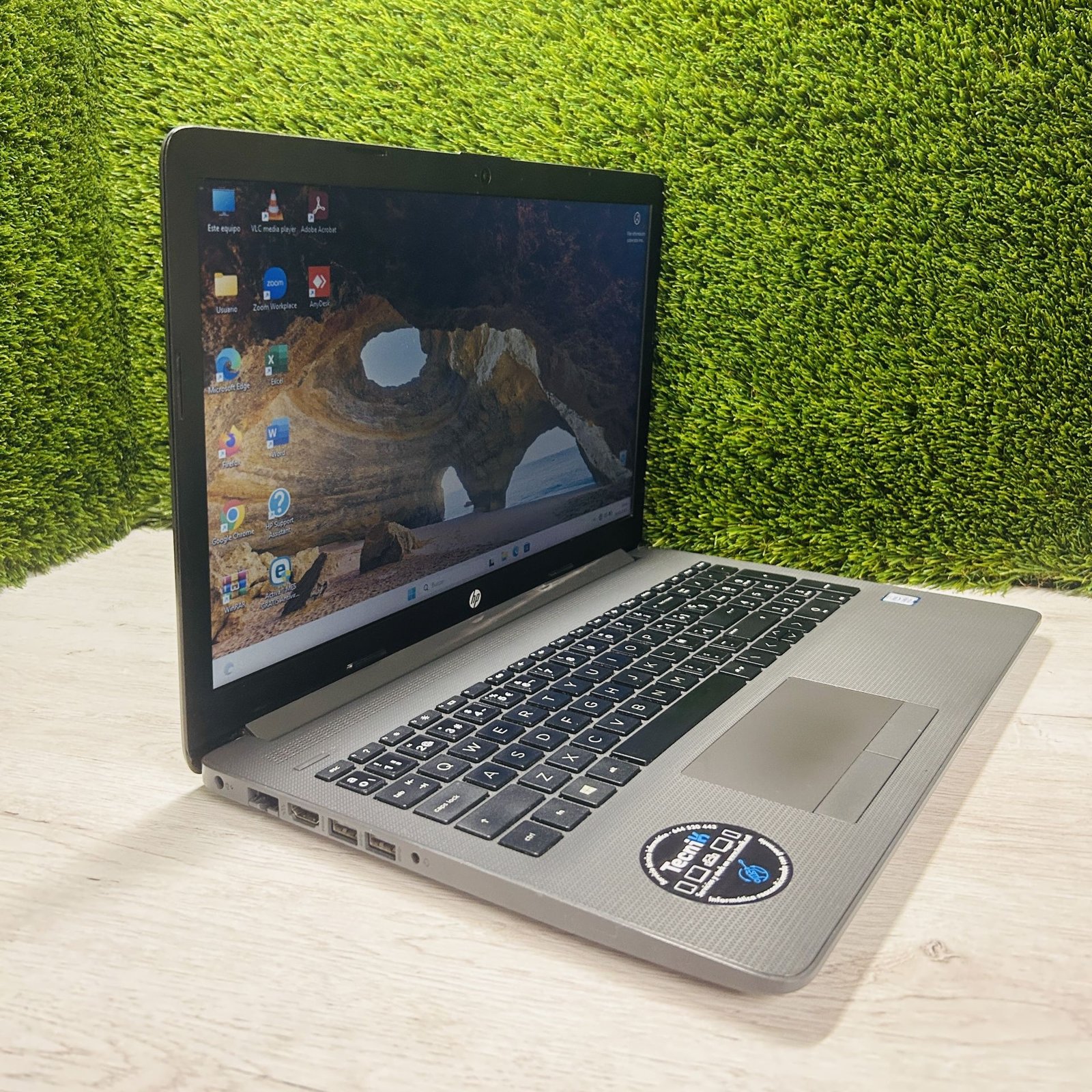 HP 250 G7 15.6″ i5 12GB 256GB SSD - Imagen 5