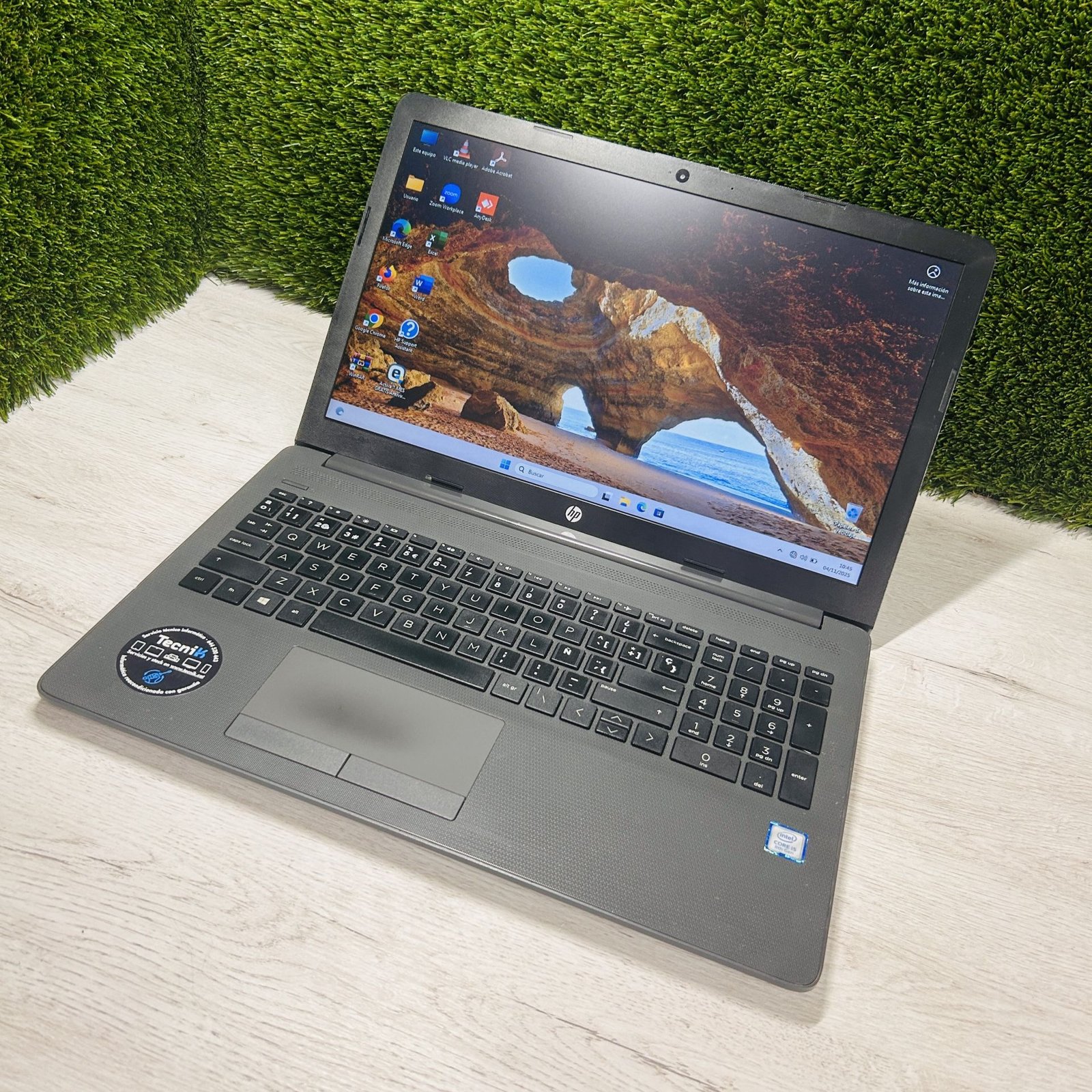 HP 250 G7 15.6″ i5 12GB 256GB SSD - Imagen 7