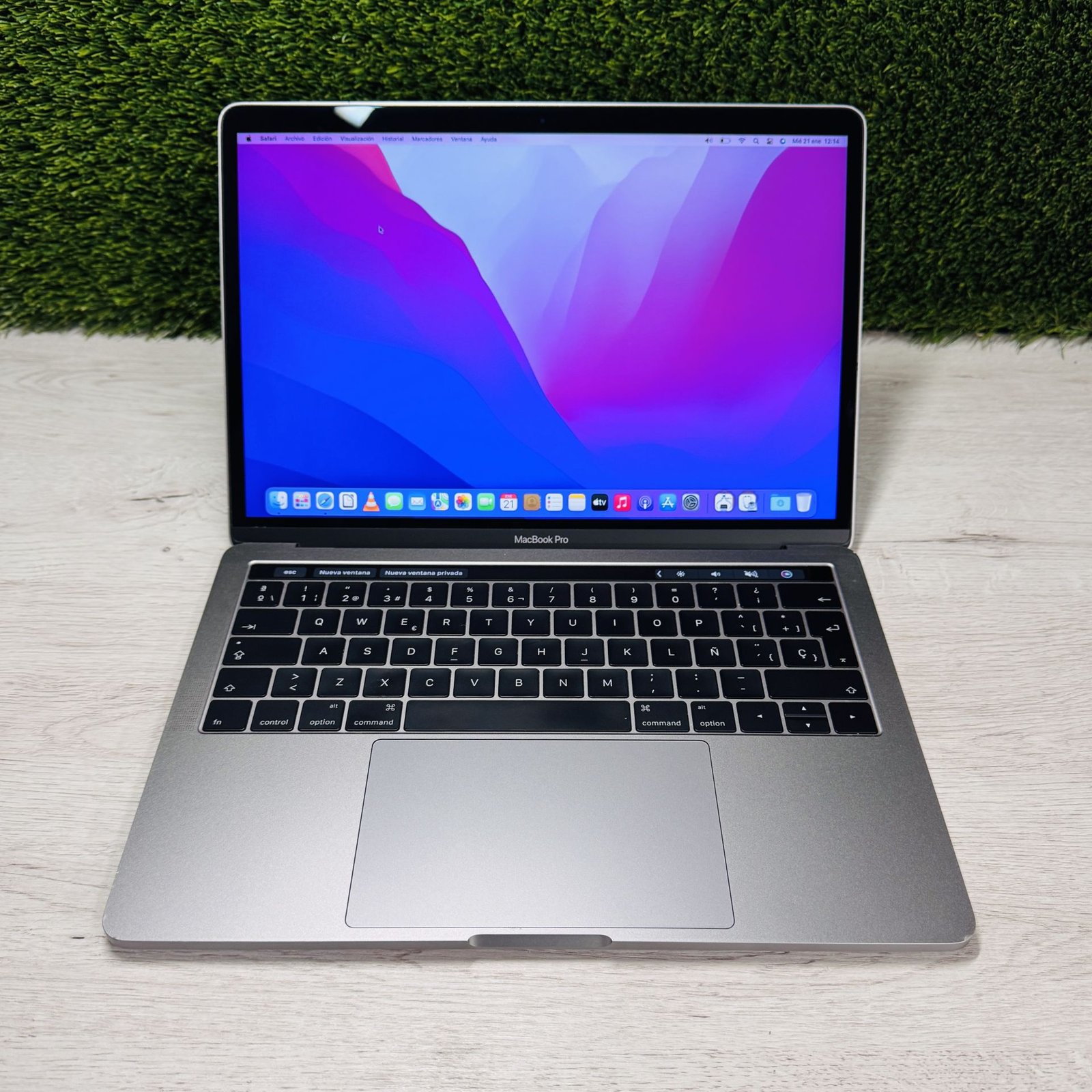 APPLE MACBOOK PRO 2016 A1706 13.3″ i5 8GB 512GB SSD con TouchBar - Imagen 2