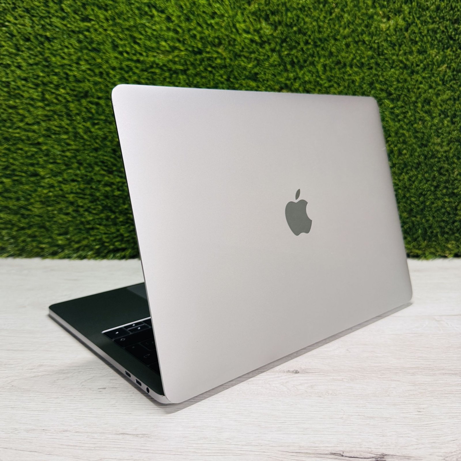 APPLE MACBOOK PRO 2016 A1706 13.3″ i5 8GB 512GB SSD con TouchBar - Imagen 7