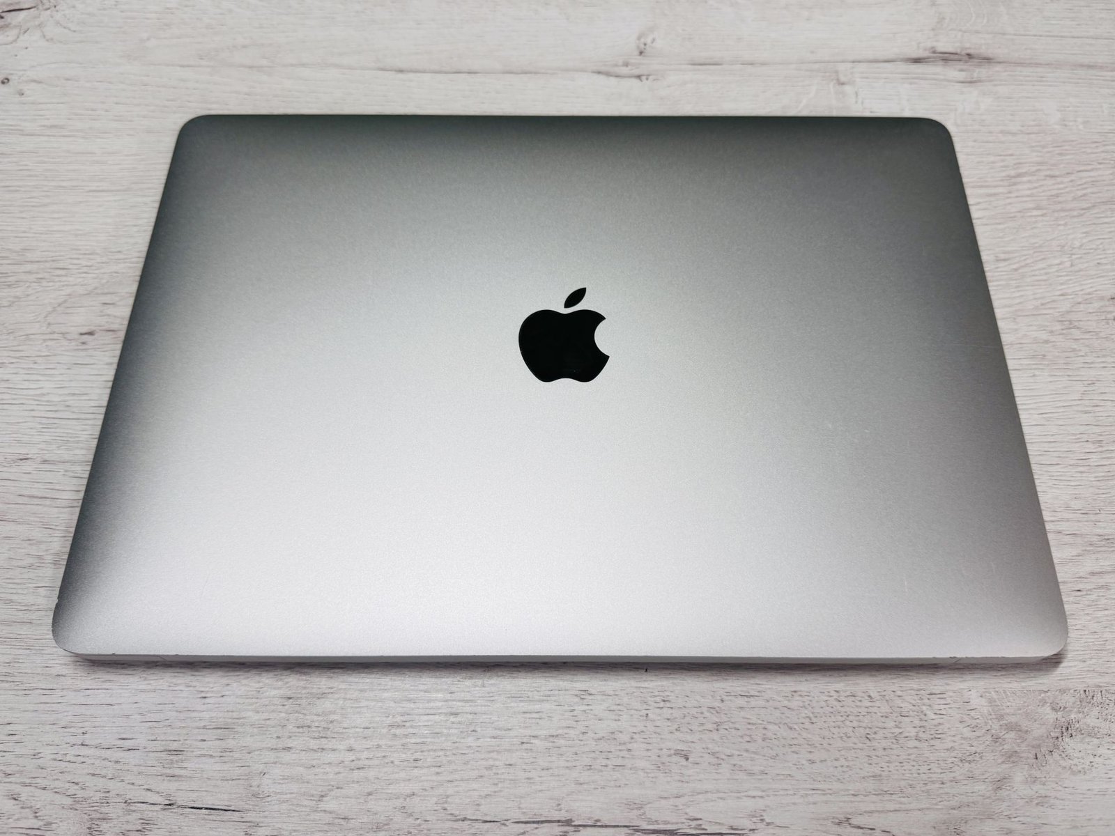 APPLE MACBOOK PRO 2020 A2337 13.3″ Chip M1 8GB 512GB SSD - Imagen 2