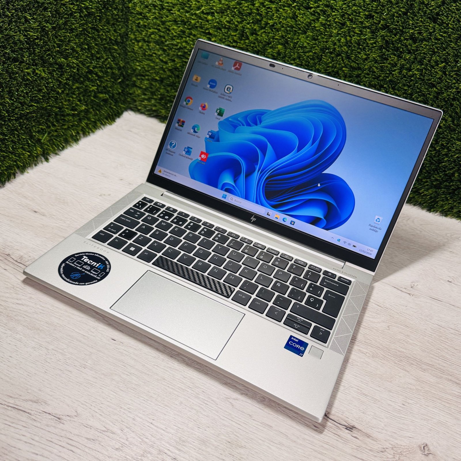 HP ELITEBOOK 830 G8 13″ Intel Core i7 16GB 256GB SSD - Imagen 3