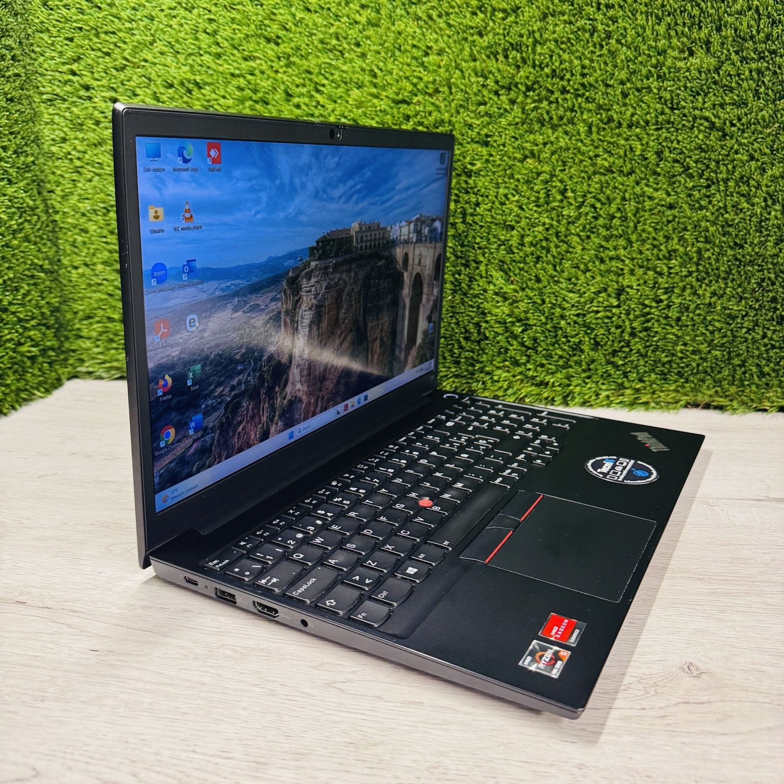 LENOVO THINKPAD E15 G2 15.6″ Ryzen 5 16GB 512GB SSD - Imagen 6