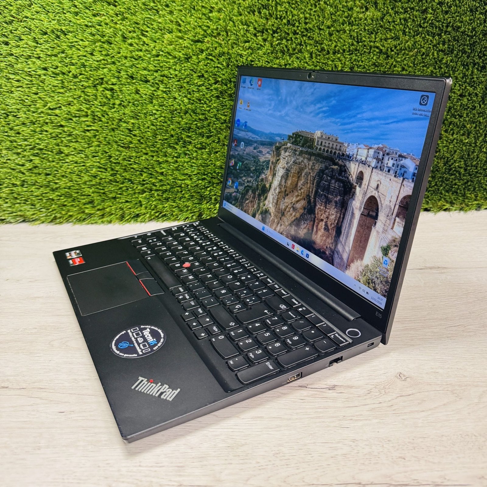 LENOVO THINKPAD E15 G2 15.6″ Ryzen 5 16GB 512GB SSD - Imagen 7
