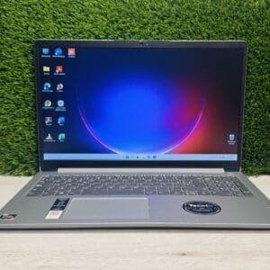 LENOVO IDEAPAD 1 15AMN7 15.6″ Ryzen 5 7520U 16GB 512GB SSD
