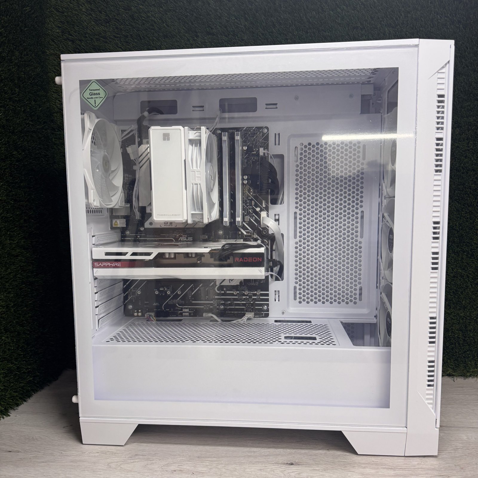 PC GAMING MSI FORGE 320R AIR FLOW WHITE i5-12400F 16GB 1TB SSD + 1TB HDD - EQUIPO NUEVO - Imagen 2