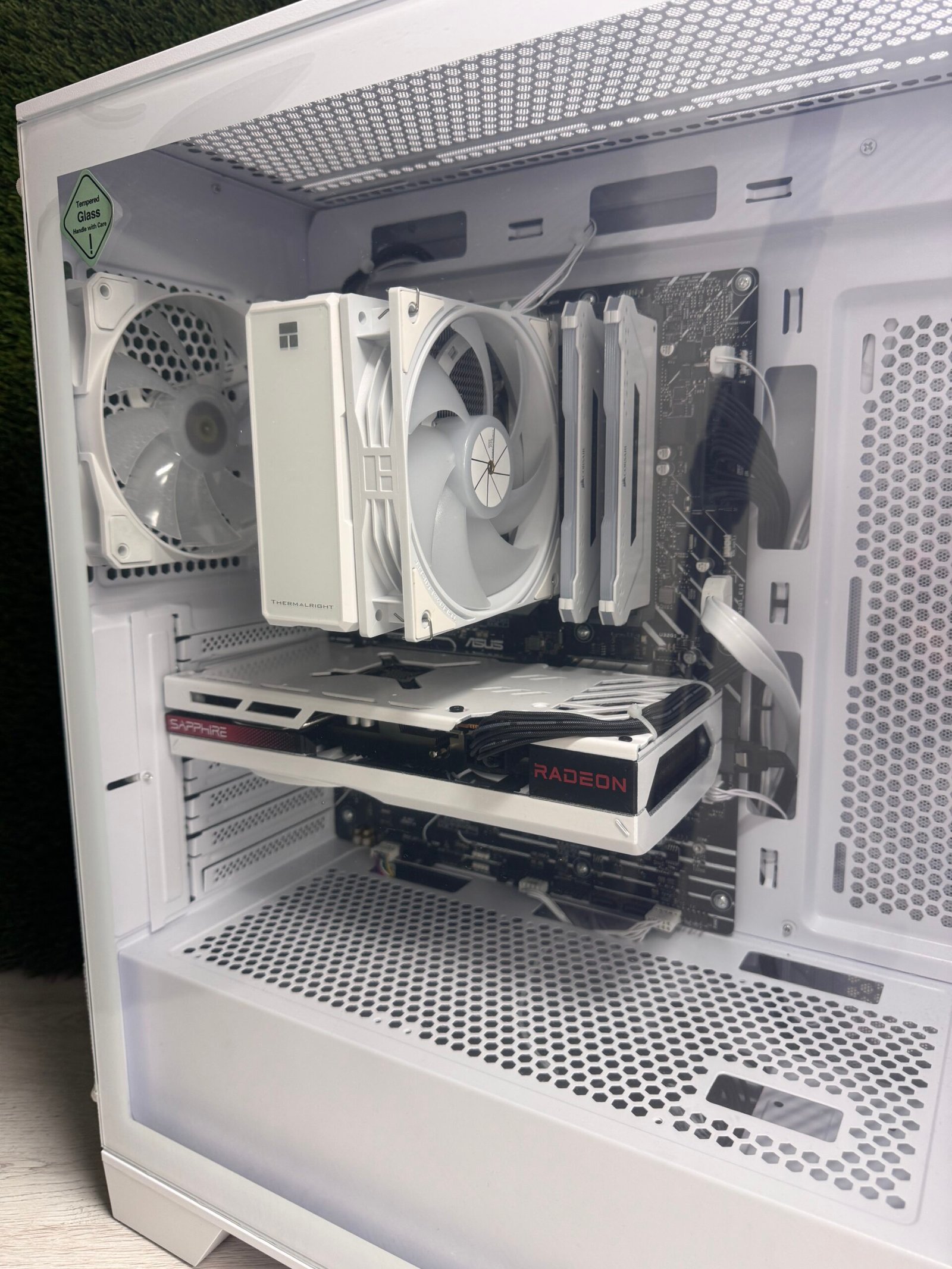PC GAMING MSI FORGE 320R AIR FLOW WHITE i5-12400F 16GB 1TB SSD + 1TB HDD - EQUIPO NUEVO - Imagen 3