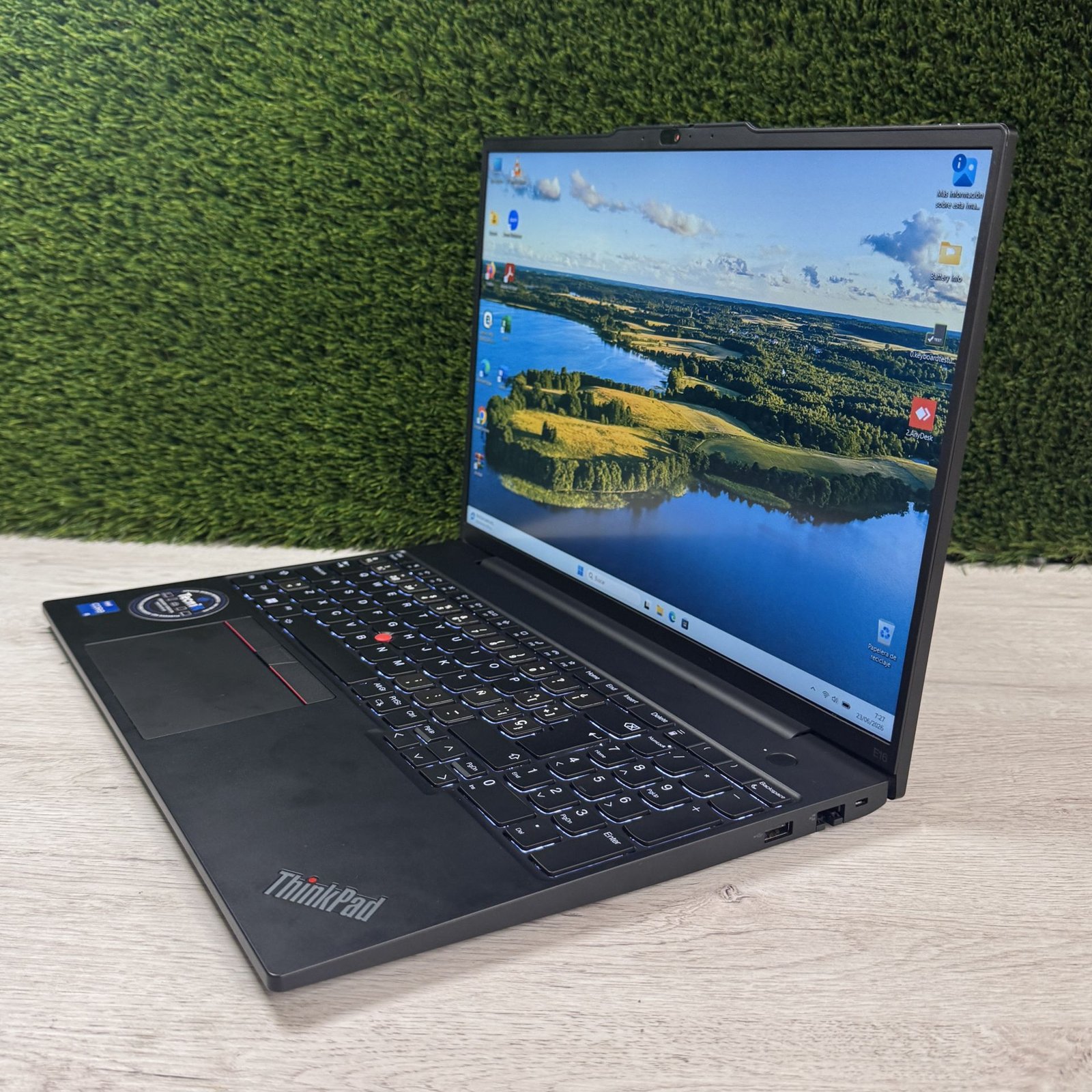 LENOVO THINKPAD E16 G1 16″ i5-1335U 24GB 256GB SSD + 256GB SSD - Imagen 5