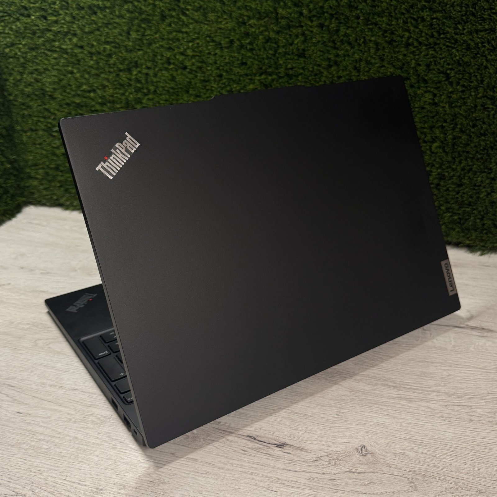LENOVO THINKPAD E16 G1 16″ i5-1335U 24GB 256GB SSD + 256GB SSD - Imagen 6