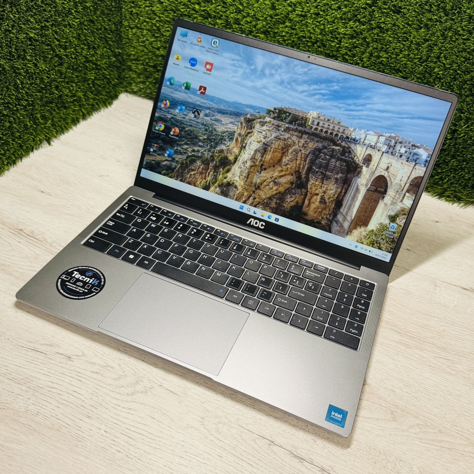 AOC AX15 15.6″ Intel N95 8GB 128GB SSD - Imagen 3